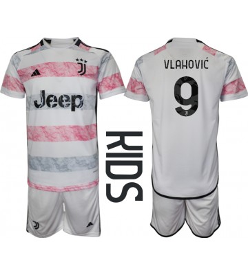 Juventus Dusan Vlahovic #9 Bortedraktsett Barn 2023-24 Kortermet (+ Korte bukser)